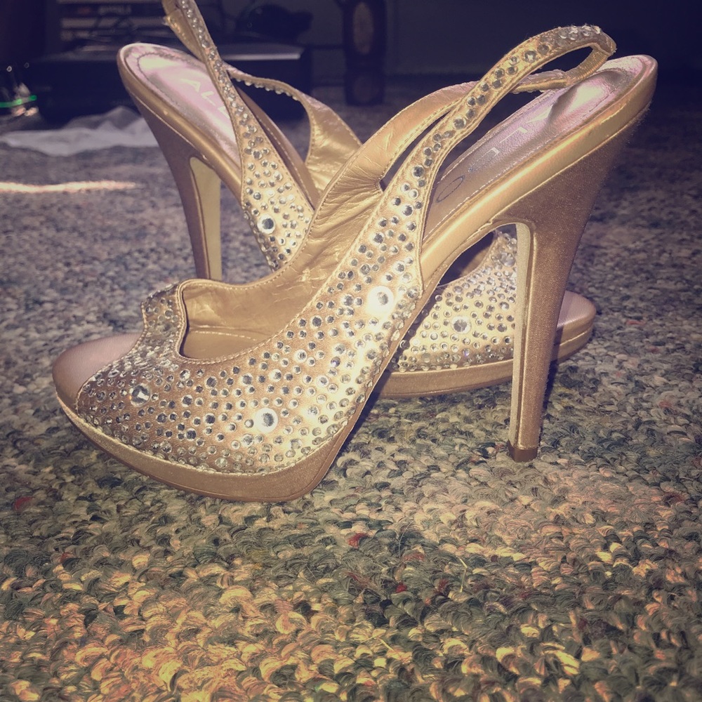 Aldo Slingback heels